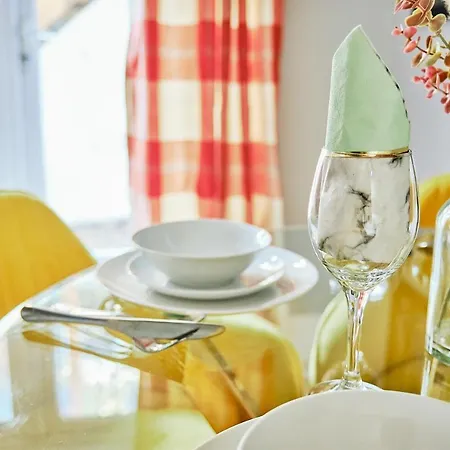 Stylish 2 Bedroom In Clifton - Garden Bristol